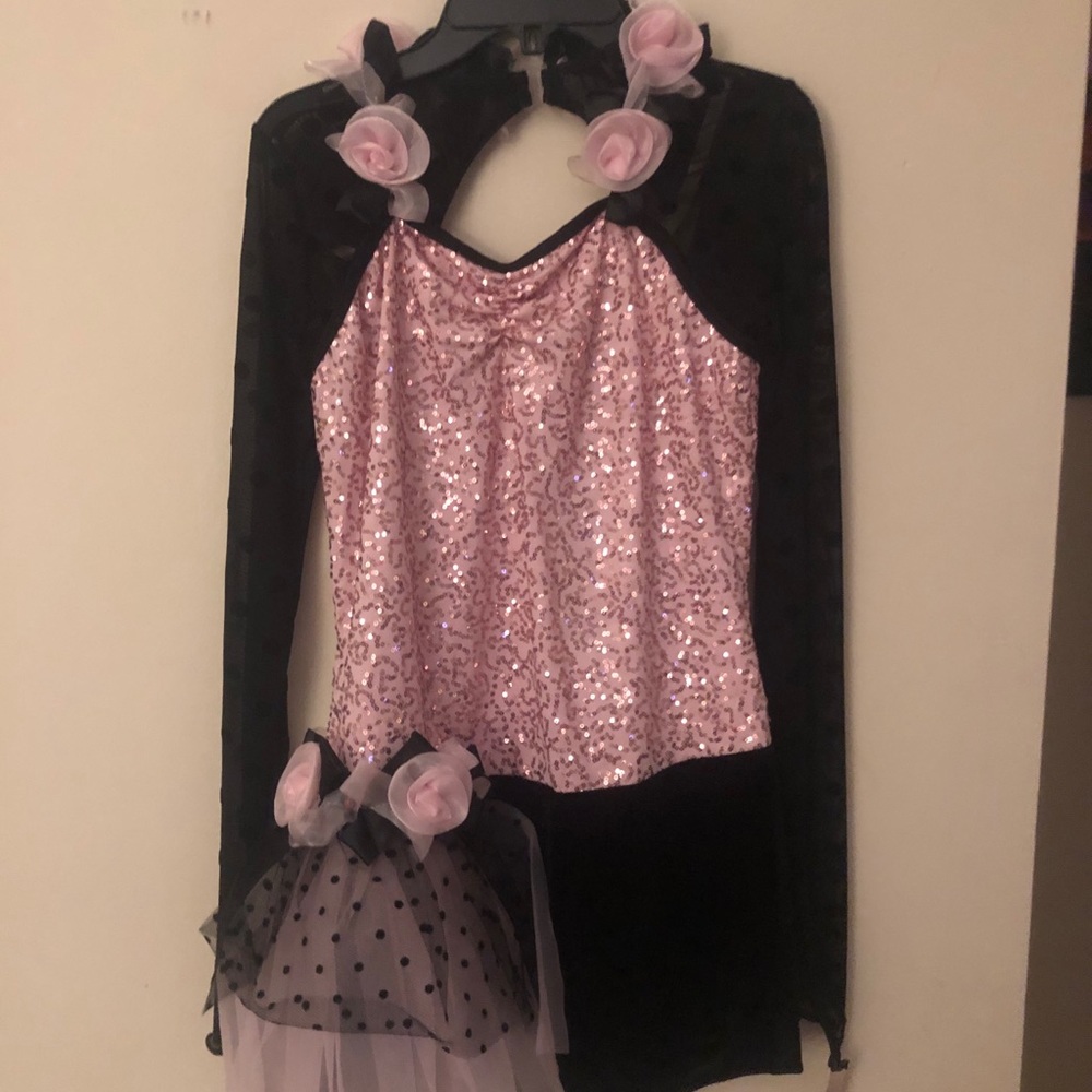 Dance costume